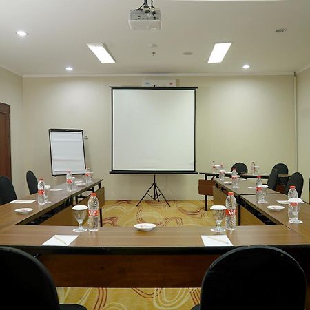 Riss Hotel Malioboro Yogyakarta Exterior photo